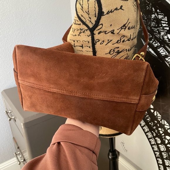 Madewell The Essential Bucket Tote - Soft Mahogany - Picture 8 of 12